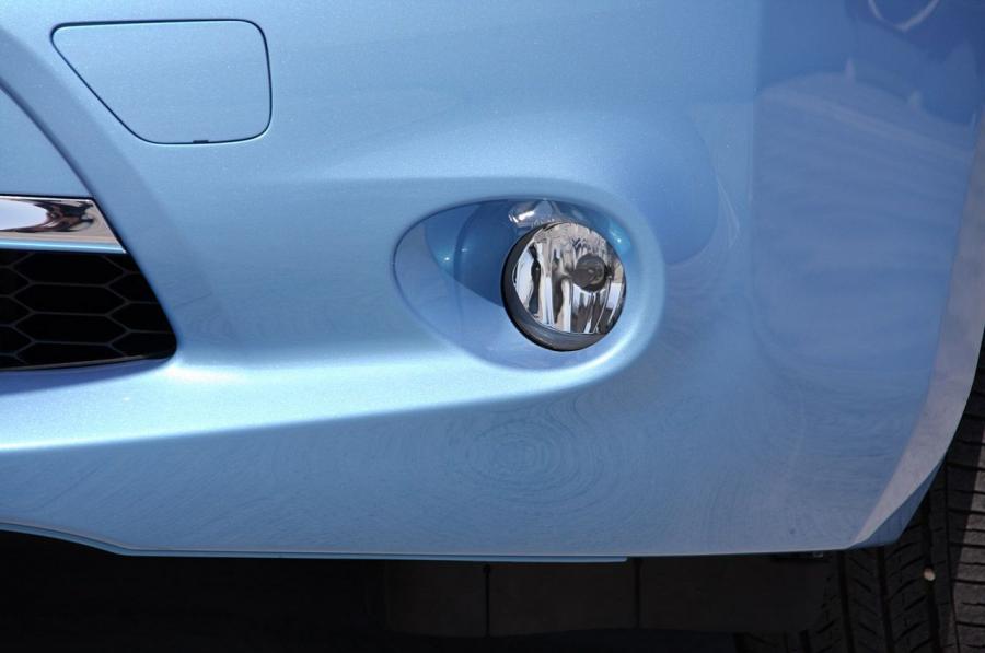  Nissan Leaf 2011 года  (фото 2 из 53)